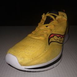 (Size-10.5) Like New, Men's, Saucony Kinvara 13 'ViZiGold' Running Shoes. S20723-16