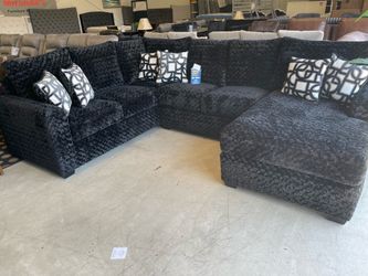 New set sofa sectional black color ready to delivery