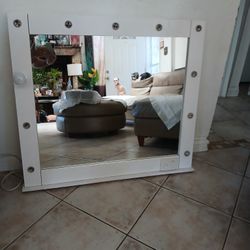Vanity Mirror 