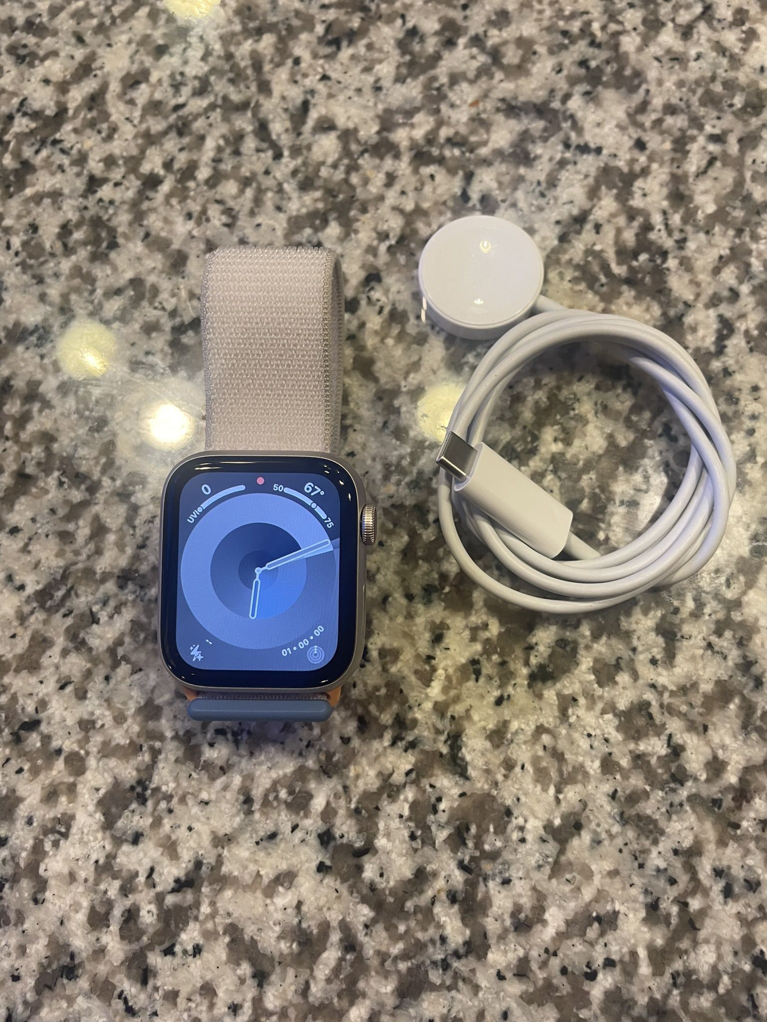 Brand New Apple Watch SE 2nd Gen. GPS + LTE Cellular Unlocked 44mm Aluminum Case With Starlight Sport Loop. Apple Warranty