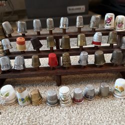 Vintage Thimble Collection – Lot of 44 + Wooden Display Rack