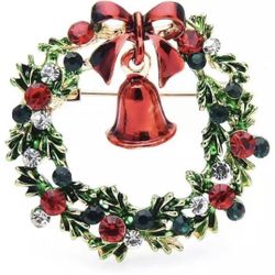 Christmas Wreath Brooch