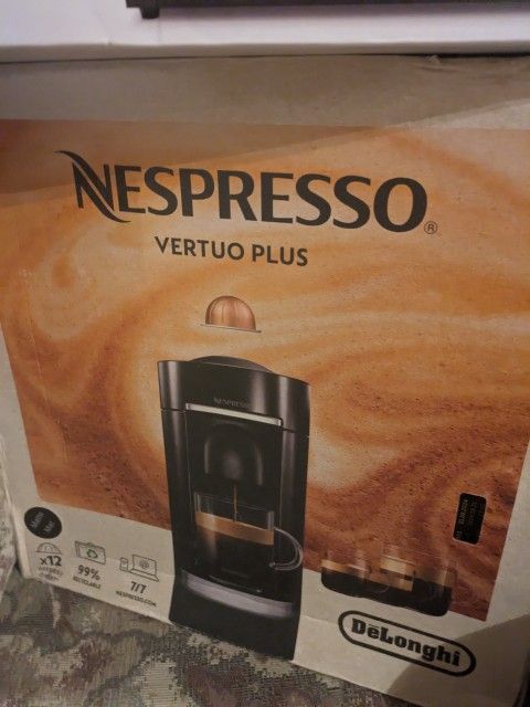 Nespresso Vertuo Plus Mat Black