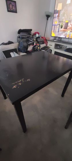 Dining table with chairs - great condition price reduced