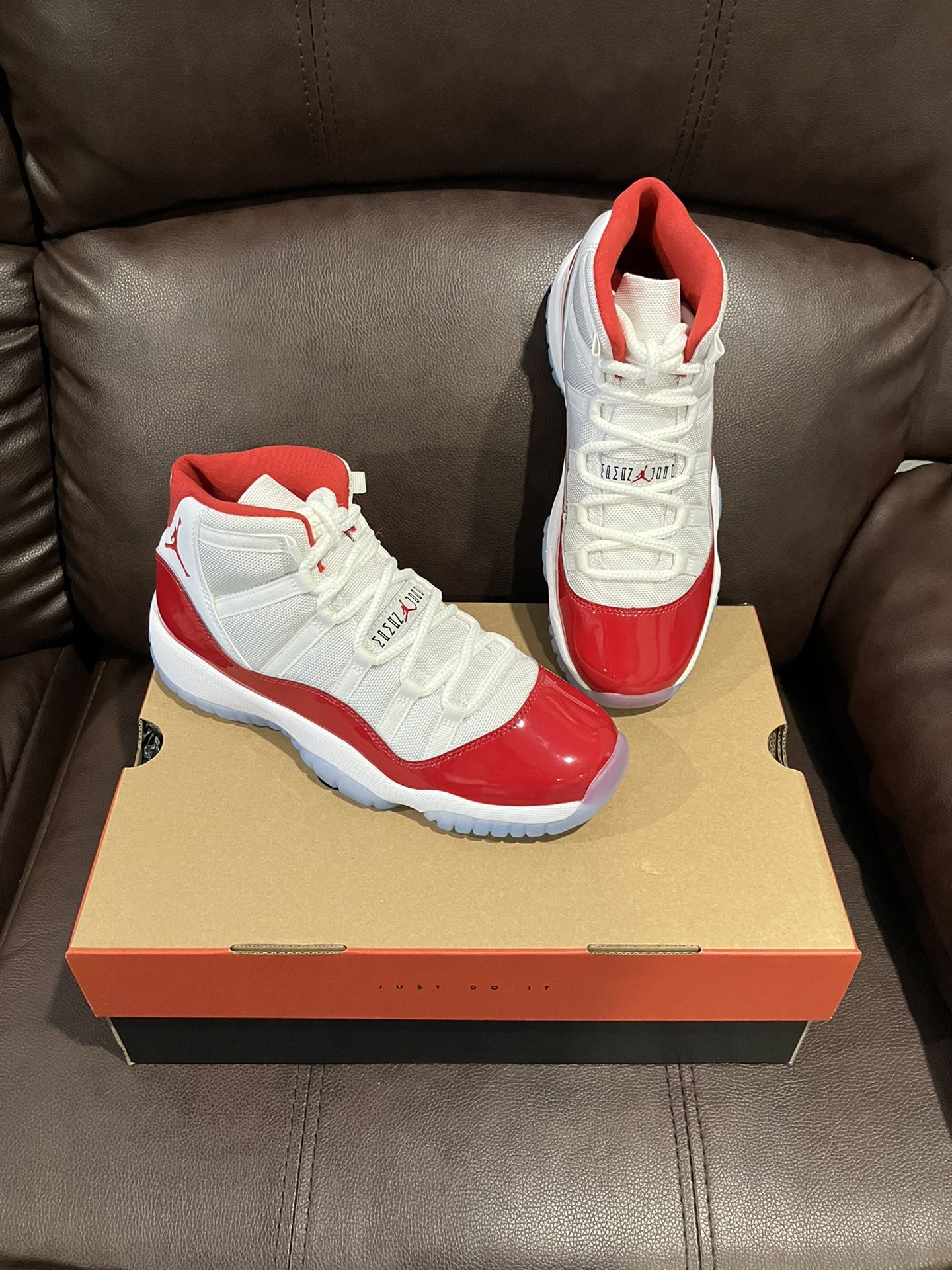 Nike Air Jordan 11 Cherry Red Size 6Y Gs 