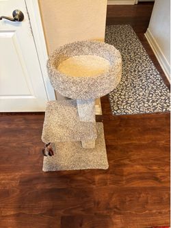 Cat tree