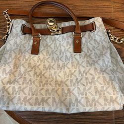 Michael kors purse