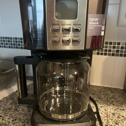 Bella -Pro Series 14-Cup Coffee Maker - Black staiess steel - New