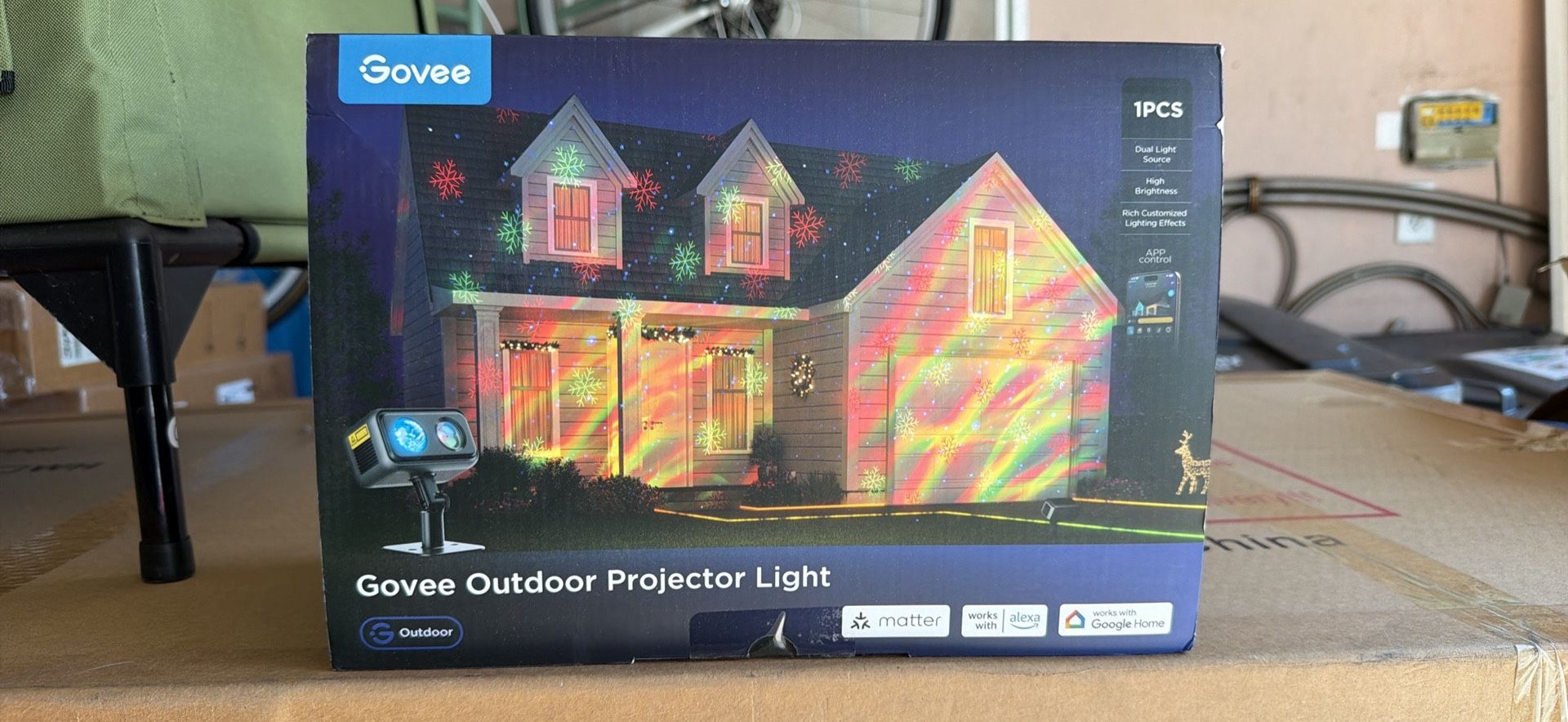 Govee Outdoor Projector Light – Brand New