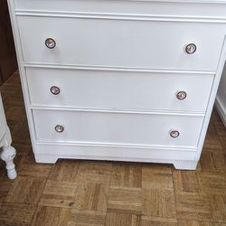 Vintage White Wood Dresser Chest Of Drawers 31 By 41 
