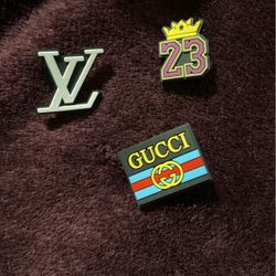 Croc Pins