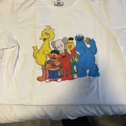 KAWS X UNIQLO TEE