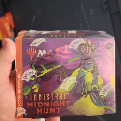 Innastrad Midnight Hunt Collector Box