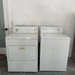 Washer / Dryer Set - Deluxe Kenmore 