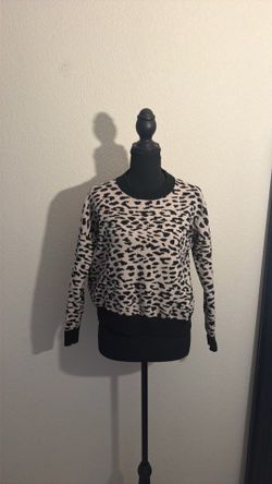 Tajari Sweater