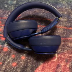 Beats Solo Pros 