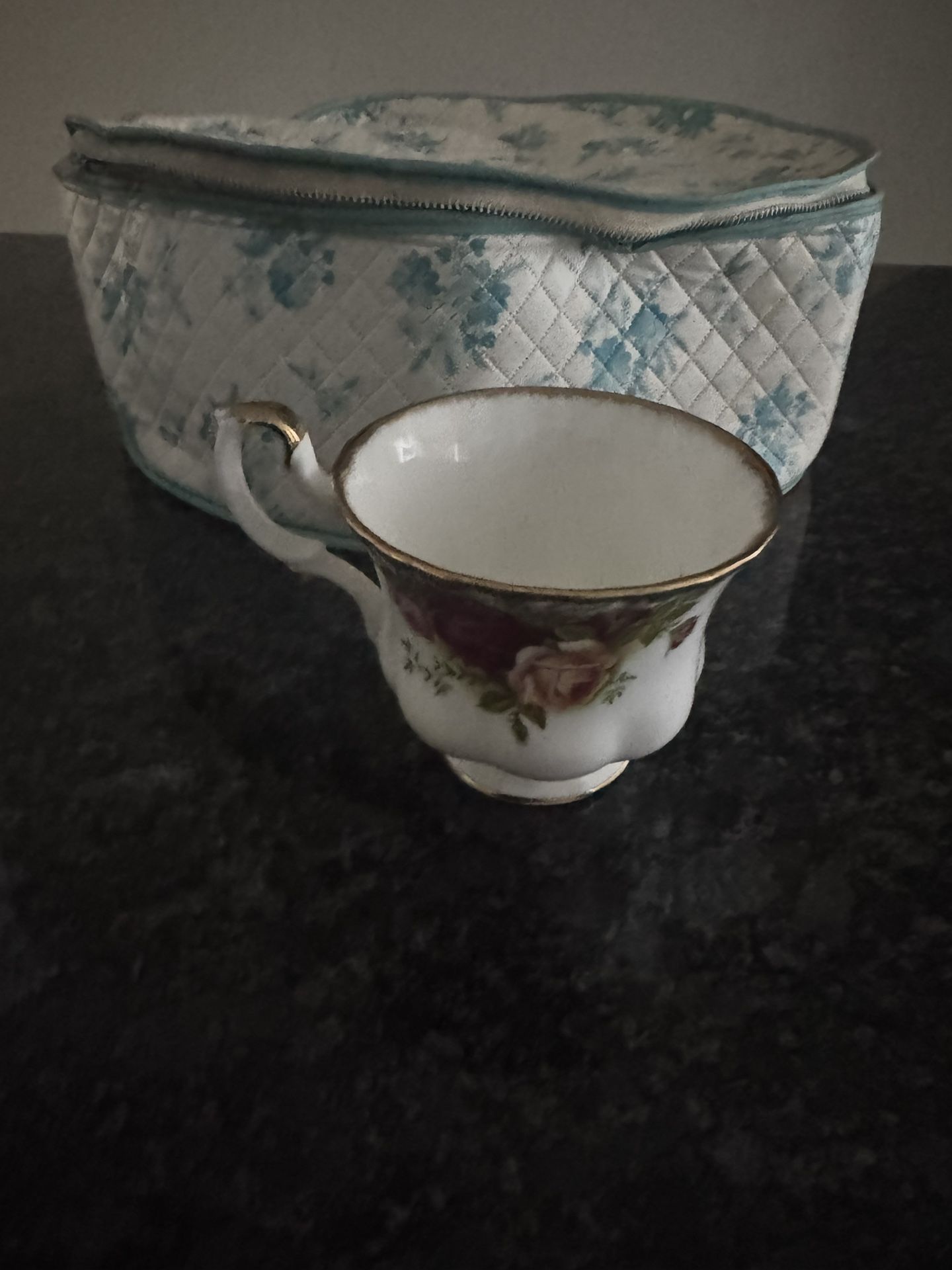Tea Cups Royal Albert Old Country Roses
