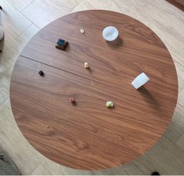 2 in 1 Round Lift Top Coffee Table