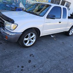 2000 Toyota Tacoma