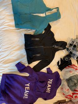 Boys hoodie sweaters each $3 size 5