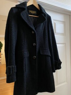 Ladies Black Coat Size 6