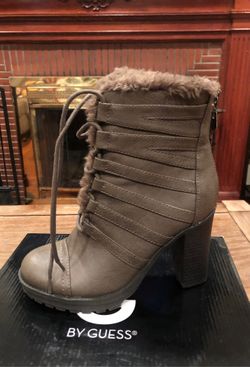 Guess boots 6M