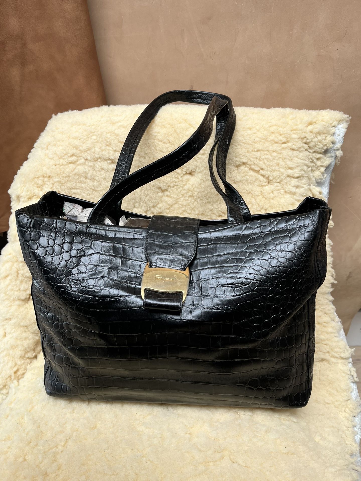 Women’s Bag, Original FERRAGAMO, Used Un Good Condition.
