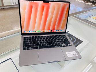 MacBook Air m2 8gb ram 256gb ssd