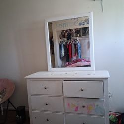 Dresser Vanity Free