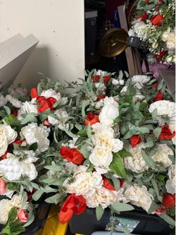 Florals/greenery