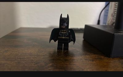 Lego Batman mini figure from Batmobile Twoface chase