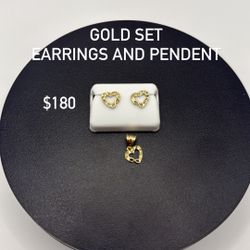 10 K Earrings And Pendant Set 