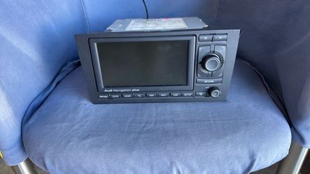 Audi  Radio  multimedia with navigation 1(contact info removed)