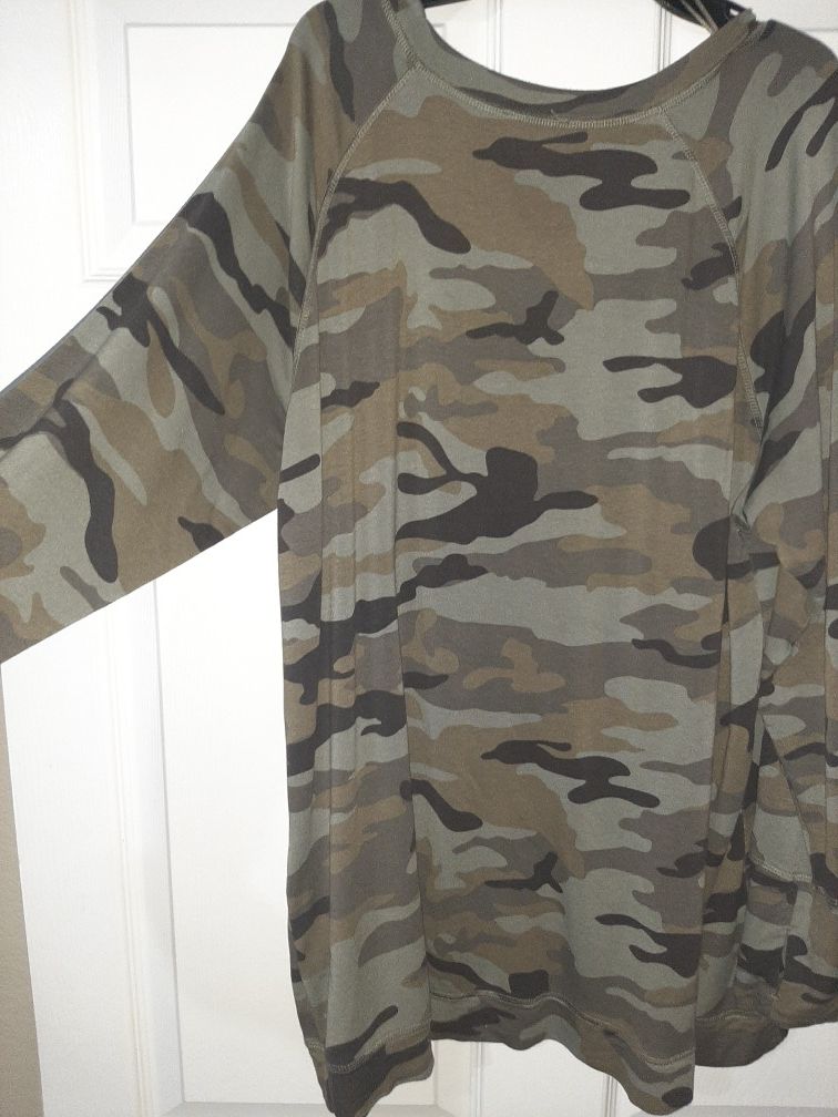 Camo long shirt very soft and great w/leggings