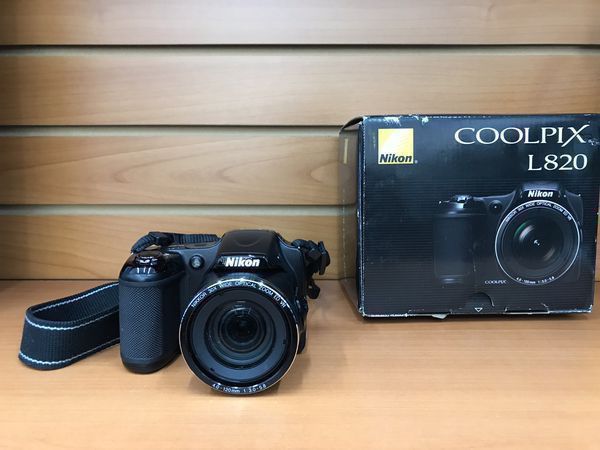 Nikon CoolPix L820 16.0mp Digital Camera with Box