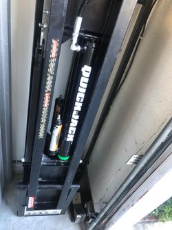 MINT QUICKJACK 7000 PORTABLE CAR LIFT JACK
