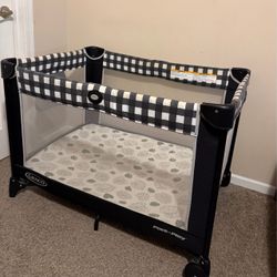 Play pen