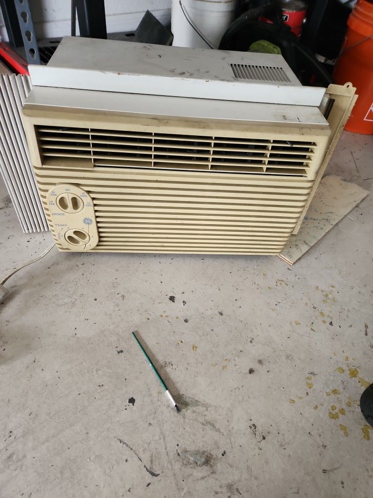 Room Air Conditioner