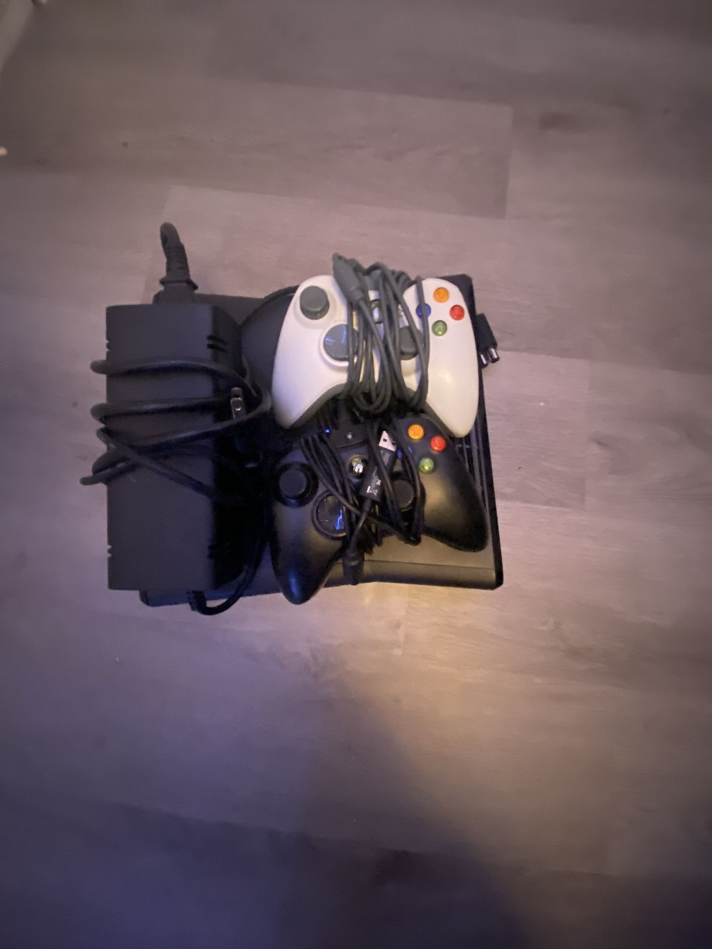 XBox 360 & 2 Controllers