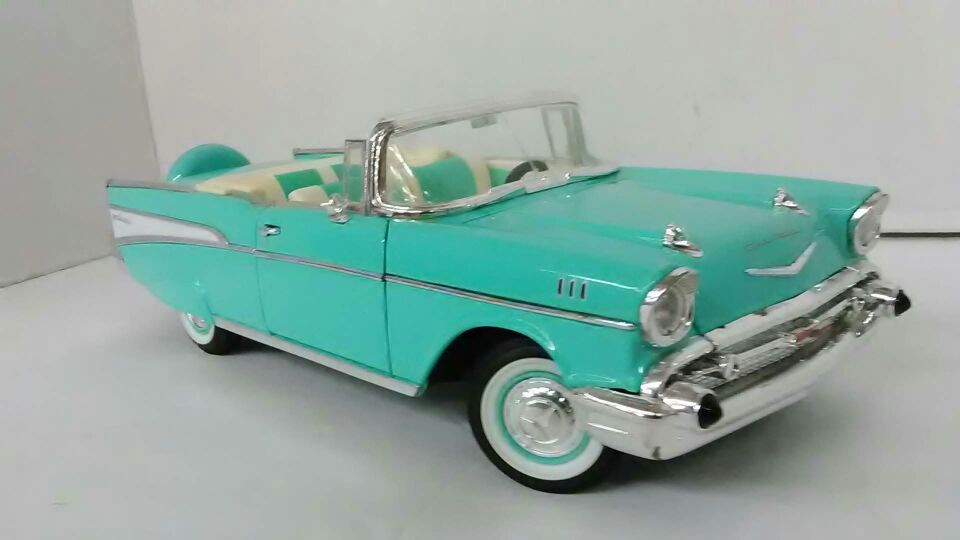 1957 Chevy Bel air - Model Scale Car 1:18 -