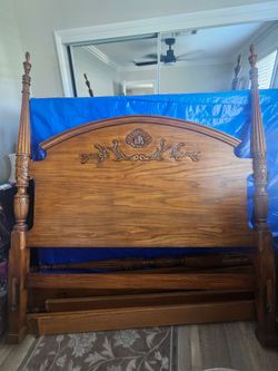 Oak Poster Bed Frame - Queen