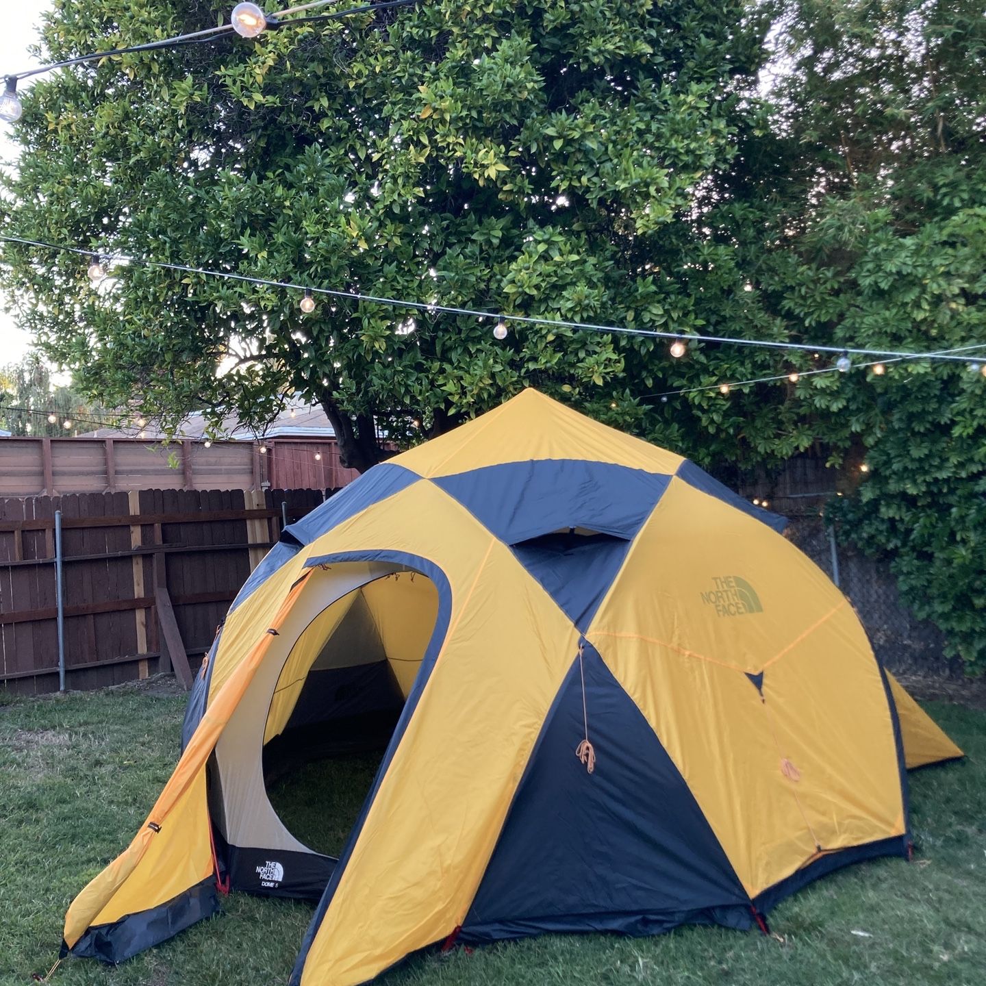 The North Face Dome 5 Tent With Footprint for Sale in Los