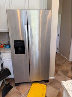 Refrigerator runs like new