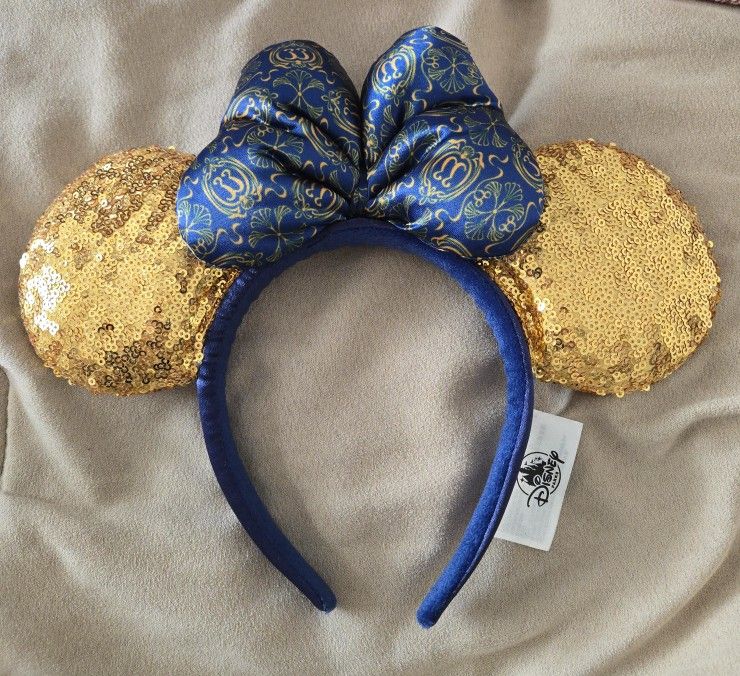 Disney Club 33 Ears - Rare