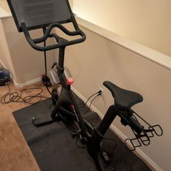 Peloton $500 Must Pick Up