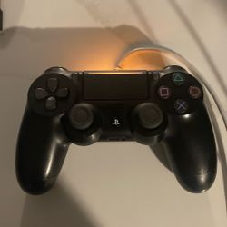 PlayStation 4 Controller 