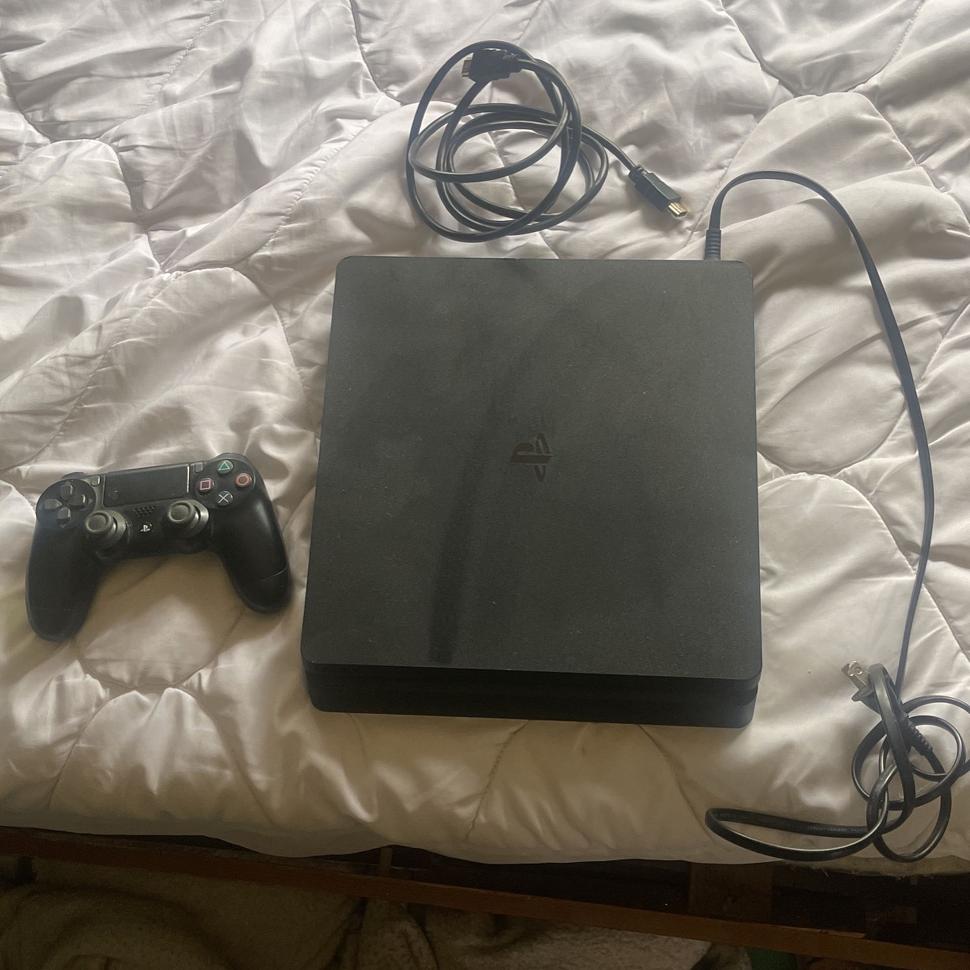 Squeak gåde udeladt PS4 Slim 1tb (Used, Good Condition) for Sale in The Bronx, NY - OfferUp