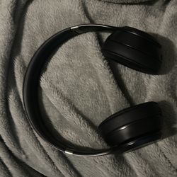 Beats Solo 4