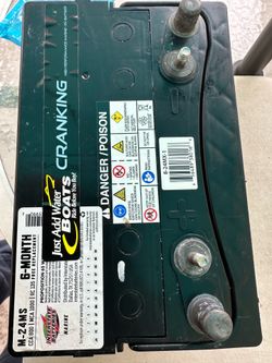 Trailer marine Battery-LIKE NEW