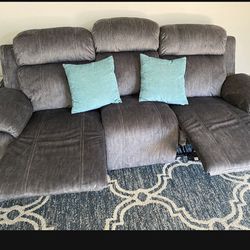 Gray Sofa And Loveseat Whit Bluetooth 